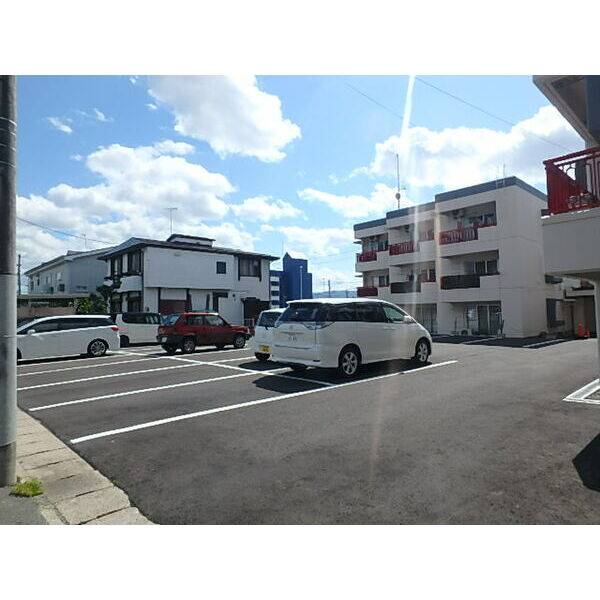 駐車場　駐車場があります