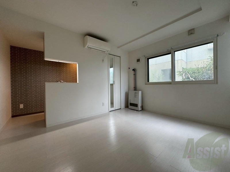 居室・リビング　広くてキレイなお部屋が広がっていて、充実した生活が送れそう。