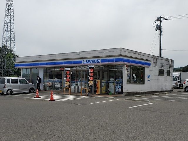 コンビニ　ローソン蔵王曲竹店（コンビニ）まで2100m