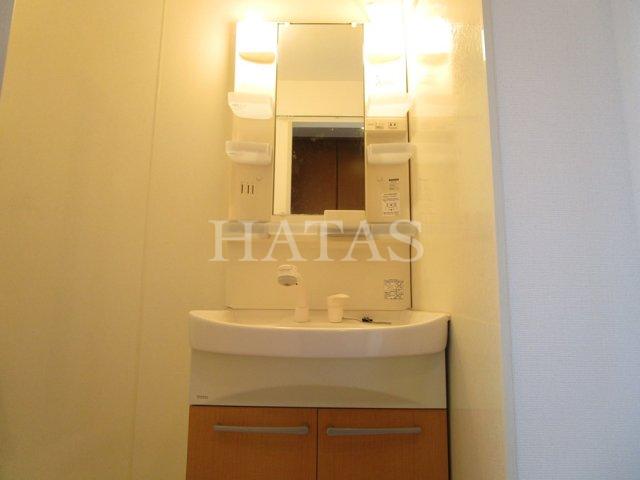 洗面設備　同物件別部屋です。