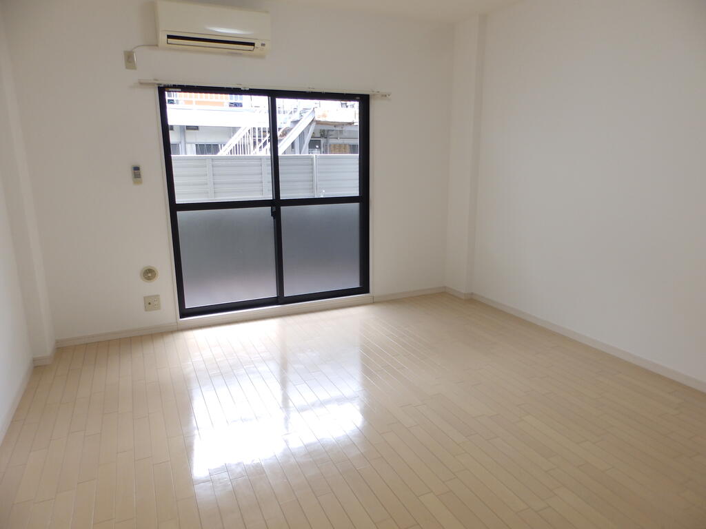 居室・リビング　広さも十分