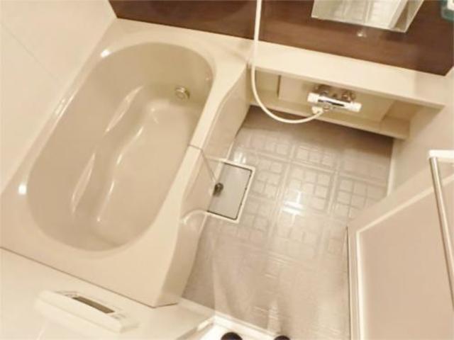 バス・シャワールーム　追焚、浴室乾燥機付バスルーム