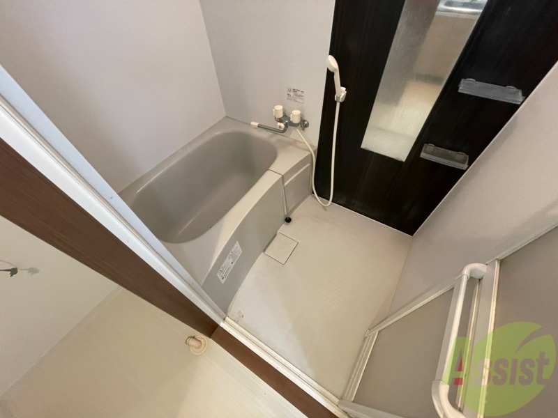 バス・シャワールーム　お風呂です。ゆっくりお風呂につかるのも体に良いですね～