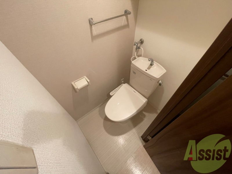 トイレ　トイレです。ウォシュレット付を探している方、おすすめです。