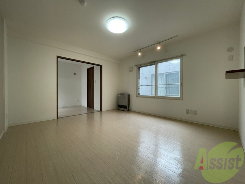 居室・リビング　広くてキレイなお部屋が広がっていて、充実した生活が送れそう。