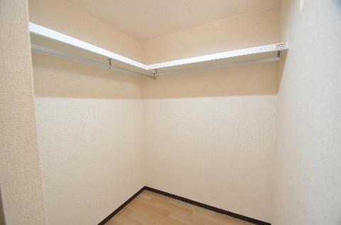 収納　ウォークインクローゼット