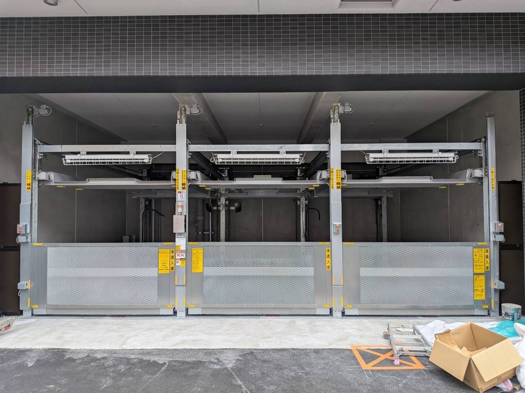 駐車場　駐車場