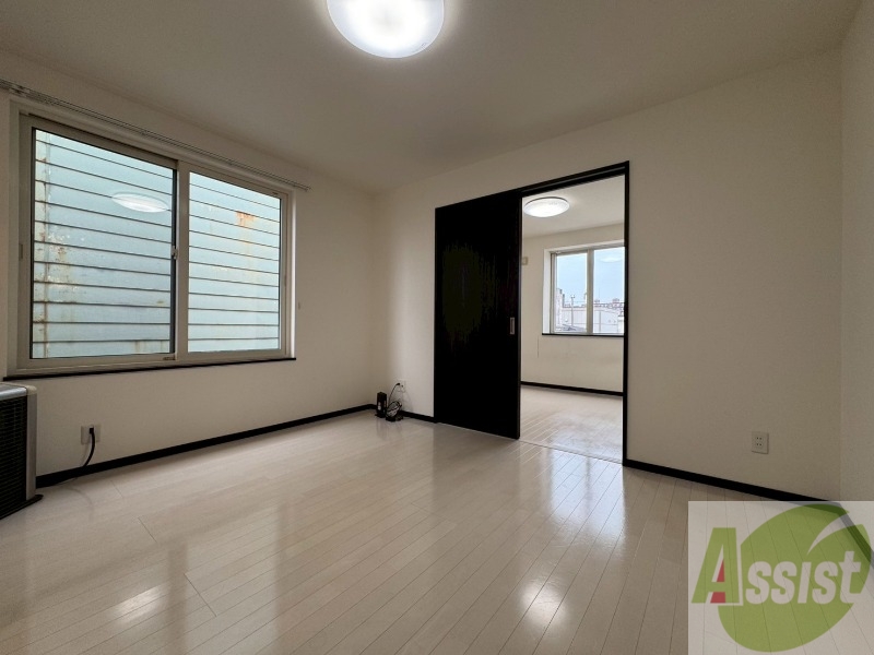 居室・リビング　広くてキレイなＬＤＫが広がっていて、充実した生活が送れそう。