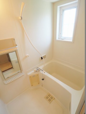 バス・シャワールーム　バス／シャワー