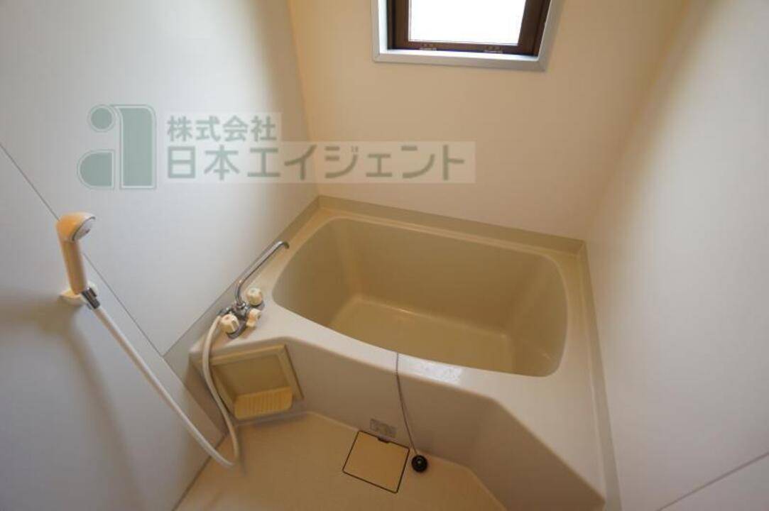 バス・シャワールーム　浴室