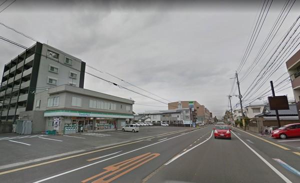 コンビニ　ファミリーマート昭和町店（コンビニ）まで486m