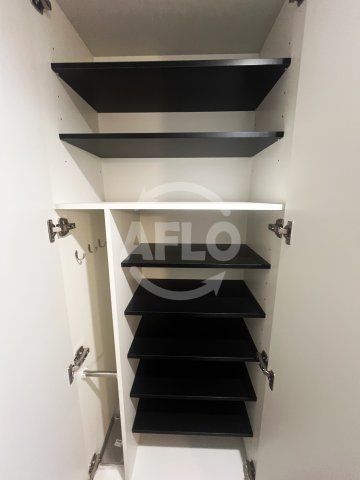 収納　セレニテフラン谷町四丁目　収納