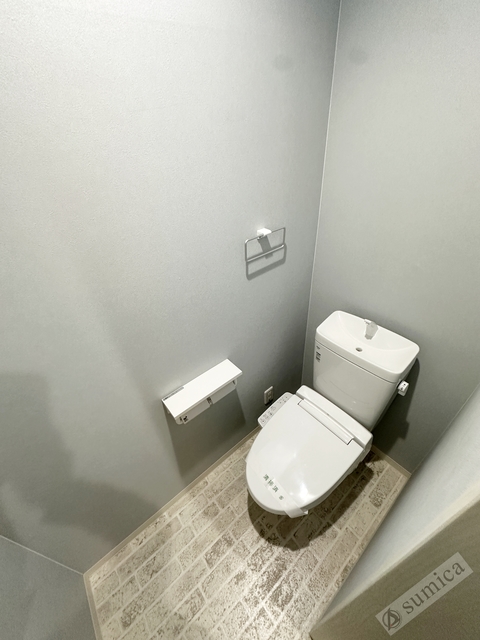 トイレ　温水洗浄便座付き♪♪