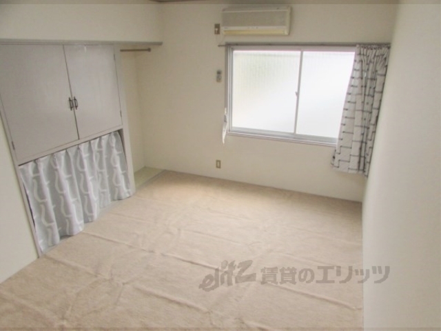 居室・リビング　居室