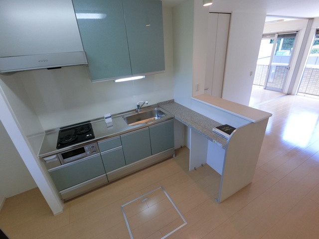 キッチン　※同間取り別部屋参考写真