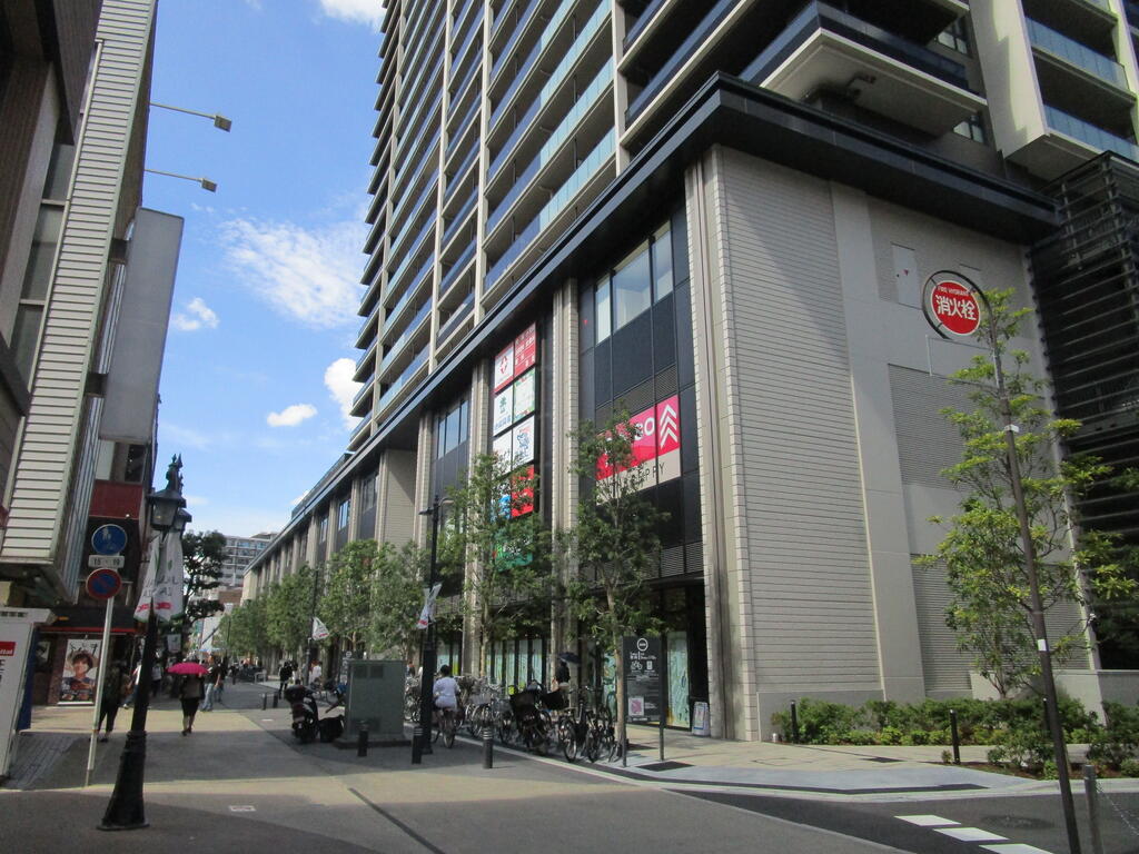 ショッピングセンター　樹モールプラザ（ショッピングセンター）まで543m