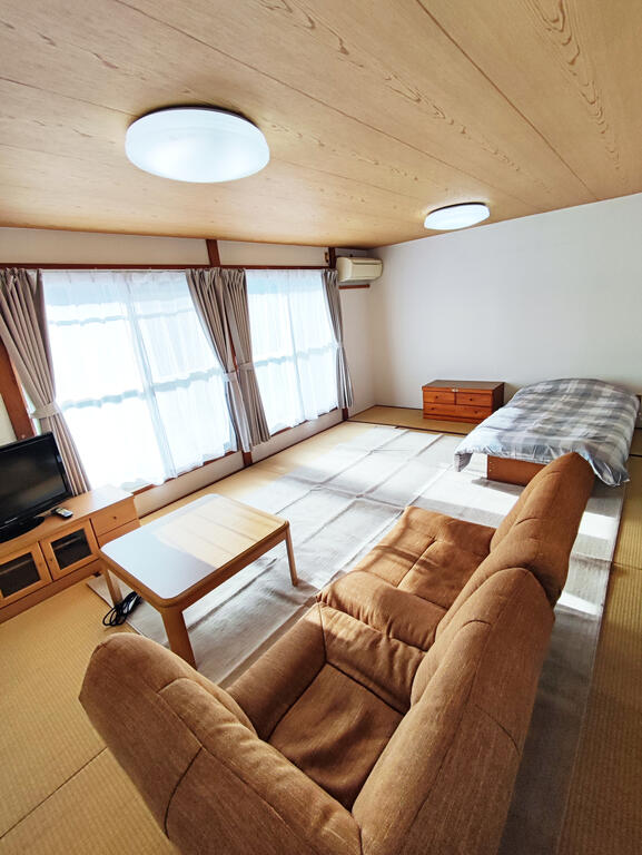 居室・リビング　家具家電付き！