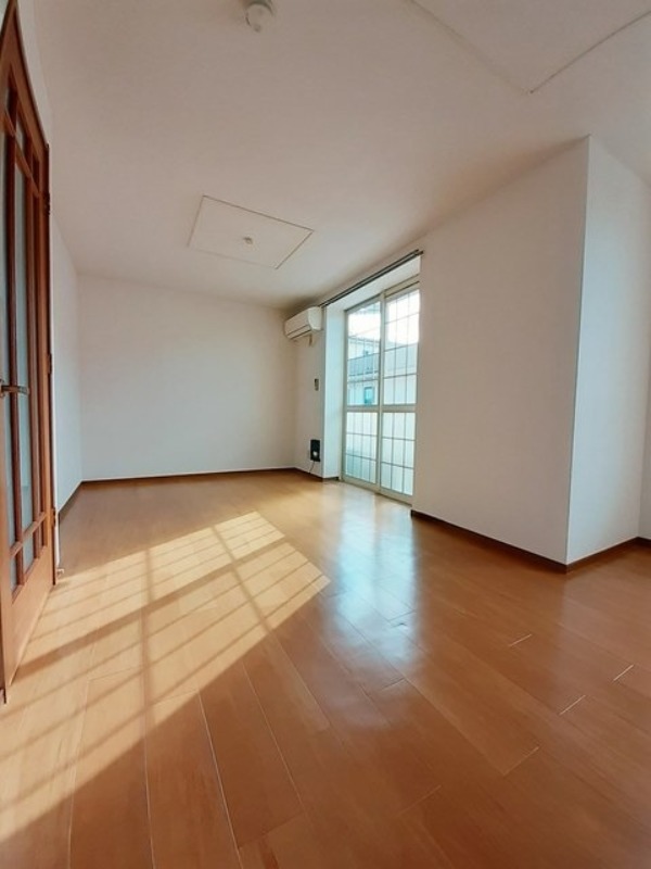 居室・リビング　図面と現状に相違がある場合には現状を優先