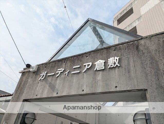 エントランス　駐車場