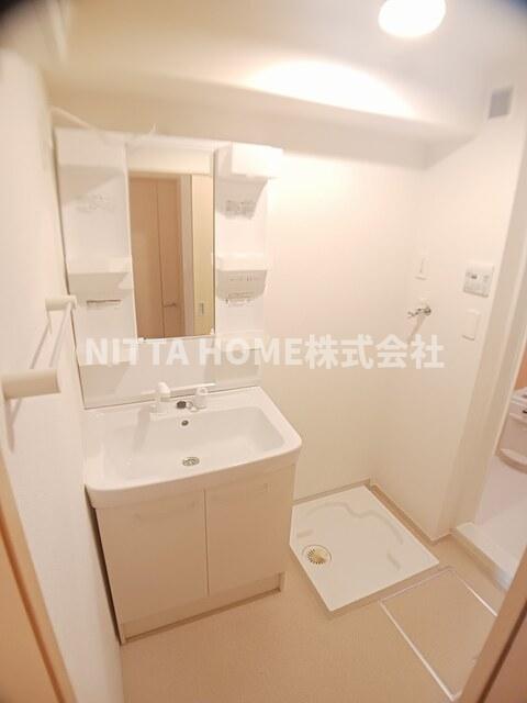 洗面設備　シャワー付きの洗面化粧台もあります◆