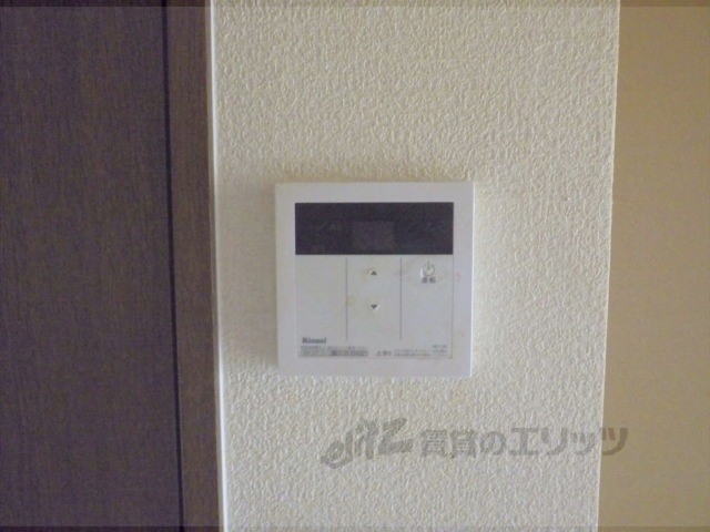その他設備　給湯器リモコン
