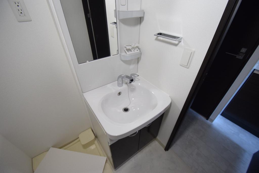 洗面設備　洗髪洗面化粧台