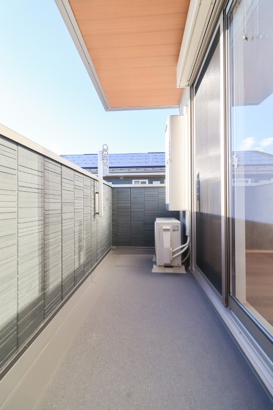 バルコニー　図面と現状に相違がある場合には現状を優先