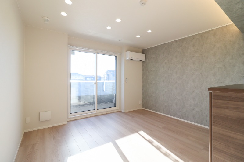 居室・リビング　図面と現状に相違がある場合には現状を優先