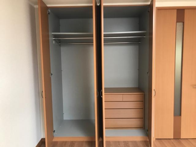 収納　クローゼット