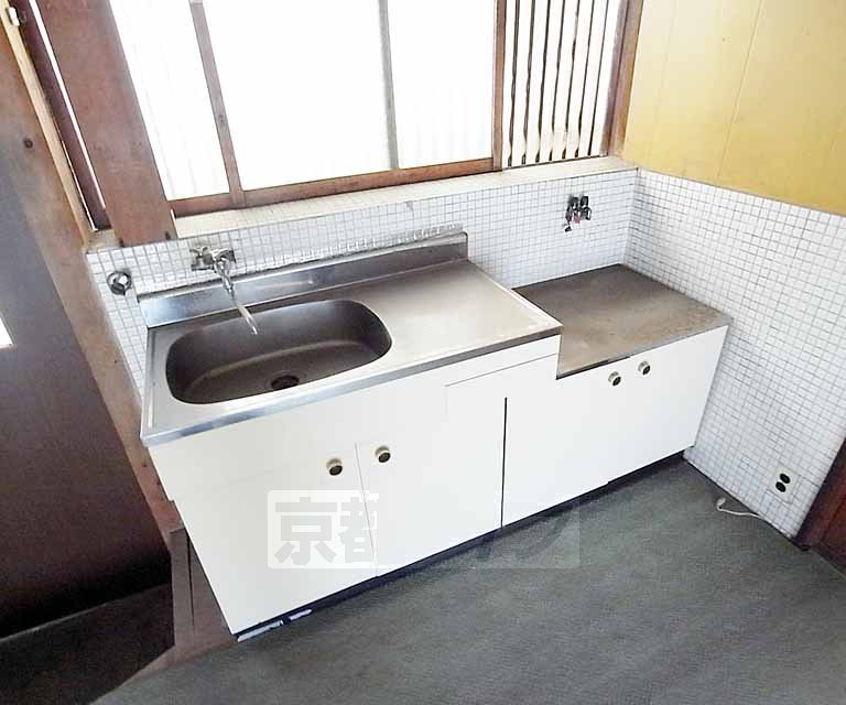 キッチン　シンプルなキッチンです