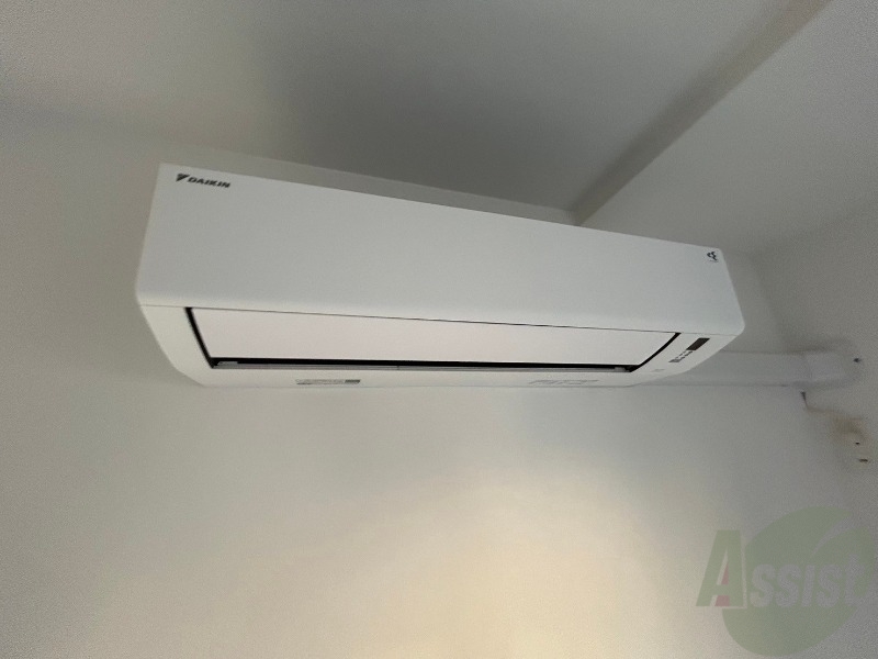 その他設備　エアコン付きで快適なリビングです！欠かせませんね。