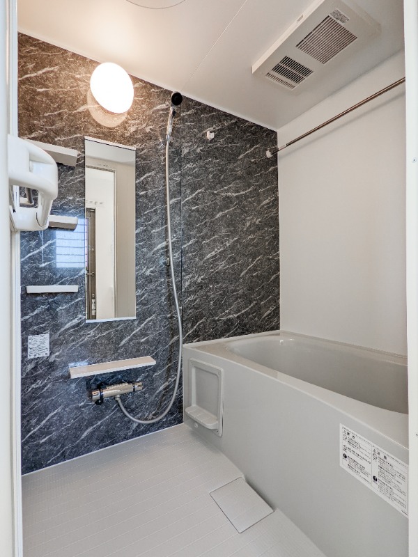 バス・シャワールーム　図面と現状に相違がある場合には現状を優先