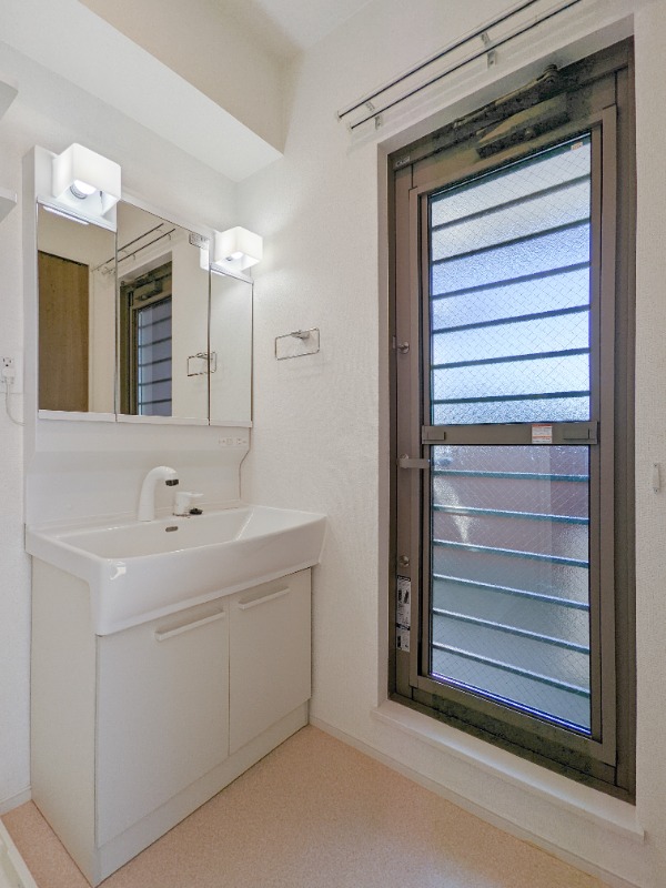 洗面設備　図面と現状に相違がある場合には現状を優先