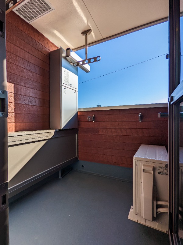 バルコニー　図面と現状に相違がある場合には現状を優先