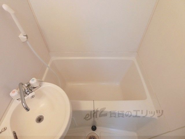 バス・シャワールーム　風呂