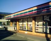 その他　セブンイレブン（その他）まで880m