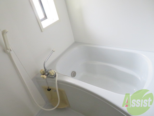 バス・シャワールーム　追い炊き機能が付いております。いつでも温かいお風呂に入れます