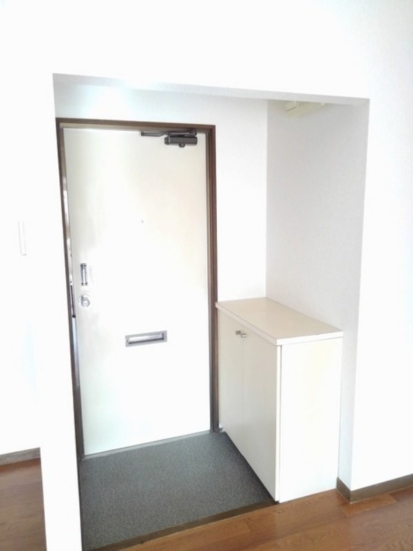 玄関　図面と現状に相違がある場合には現状を優先