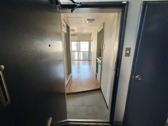 玄関　※別室の写真です