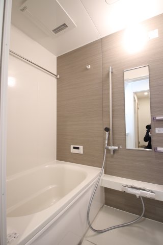 バス・シャワールーム　同シリーズ別物件の写真です