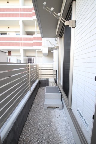 バルコニー　同シリーズ別物件の写真です