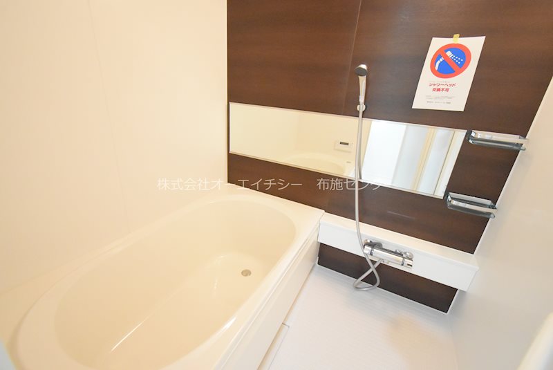 バス・シャワールーム　参考写真。同施工会社別物件