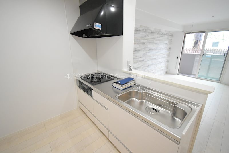 キッチン　参考写真。同施工会社別物件