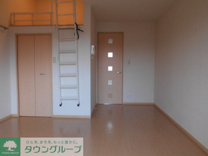 居室・リビング　※別号室参考写真です