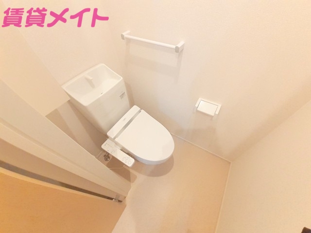 トイレ　別部屋画像参考