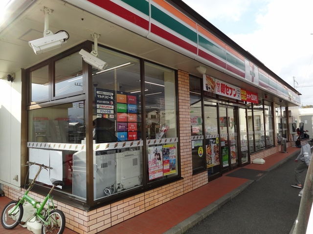 コンビニ　セブンイレブン御殿場大坂店（コンビニ）まで565m
