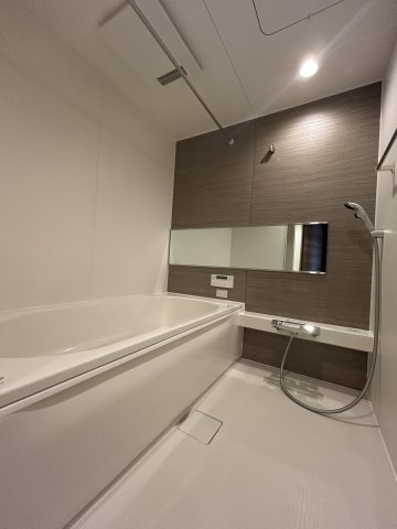 バス・シャワールーム　ゆったり過ごせるお風呂です