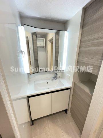 洗面設備　コンパクトで使いやすい洗面所