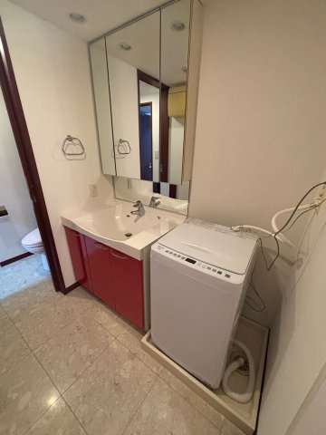 洗面設備　洗面所です