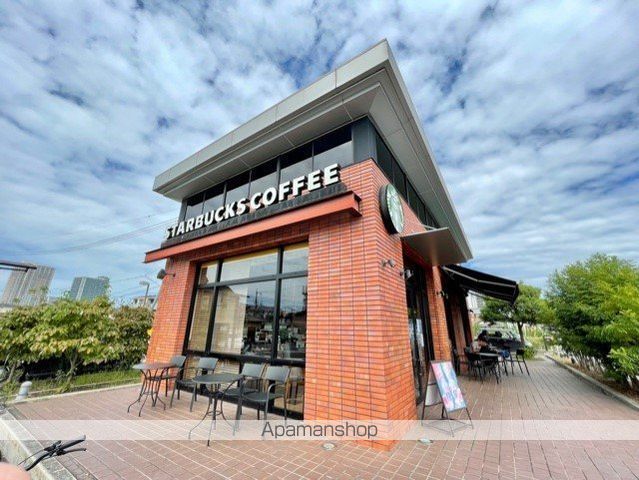 飲食店　スターバックスコーヒー草津国道１号店（飲食店）まで318m